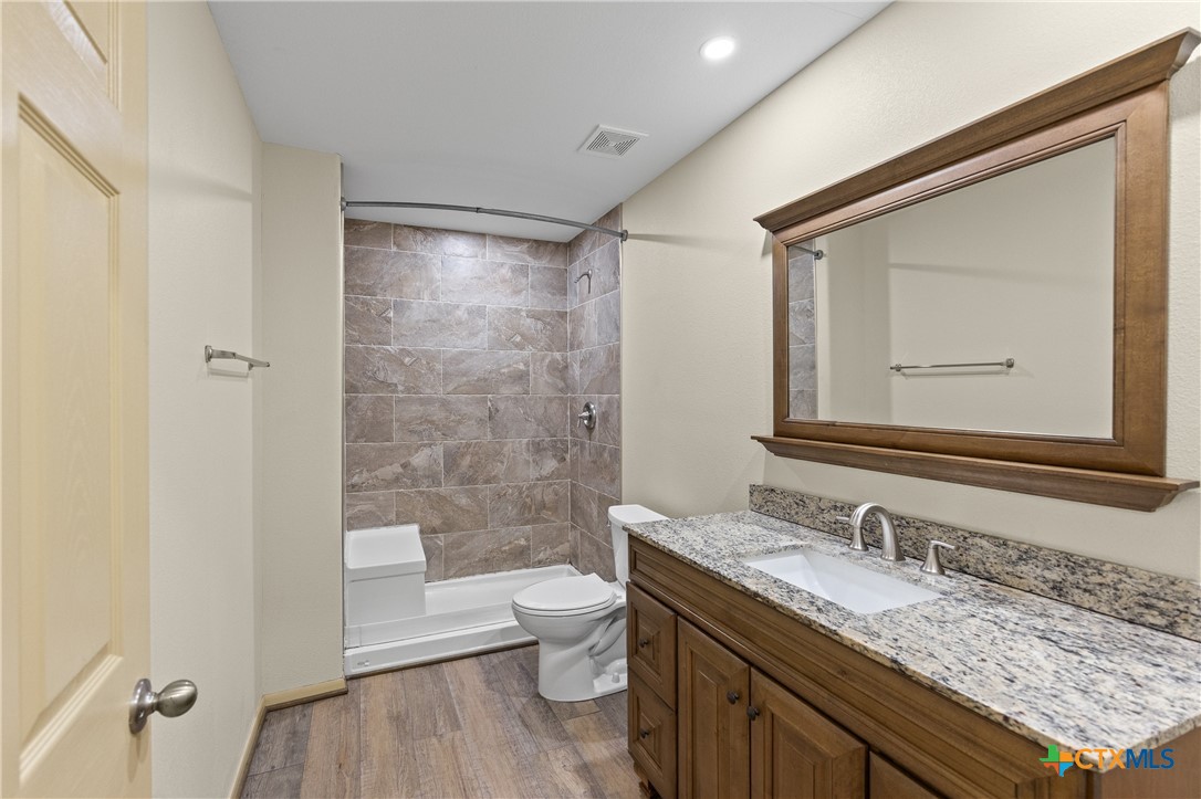 407 S 4th Property Photo 14