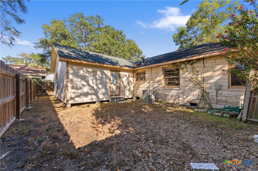 407 S 4th Property Photo 17