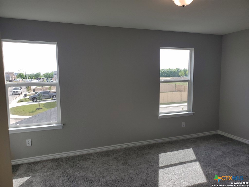 567 Pebble Bend Property Photo 21