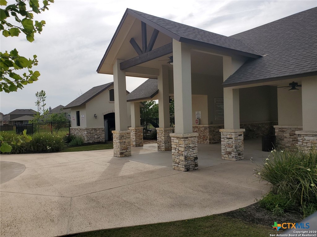 567 Pebble Bend Property Photo 31