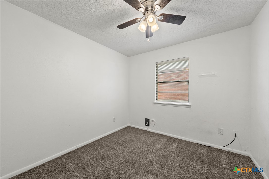 914 Randa Street Property Photo 9