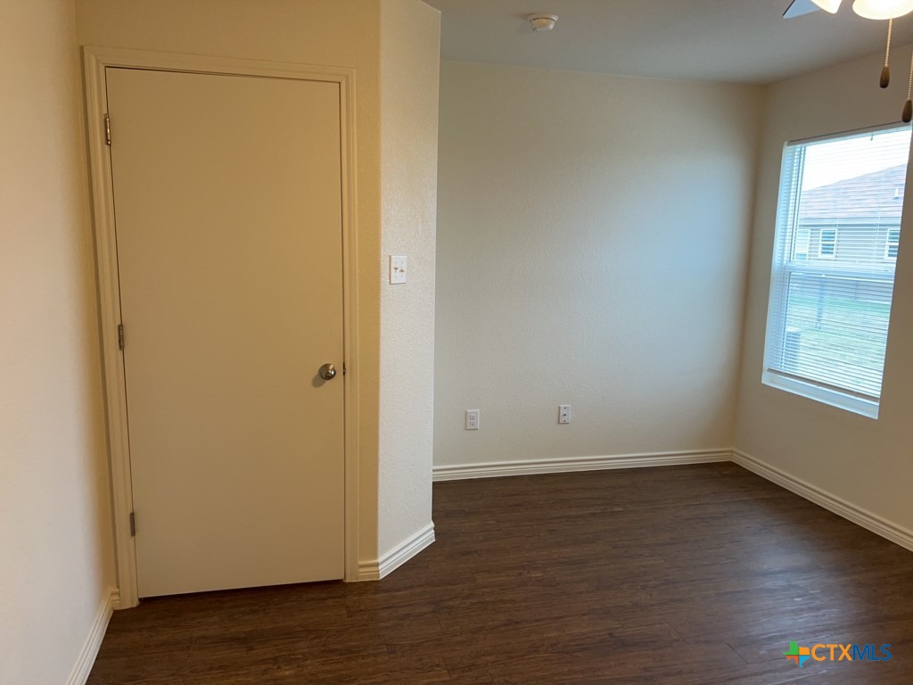 1500 Justin Loop Property Photo 12