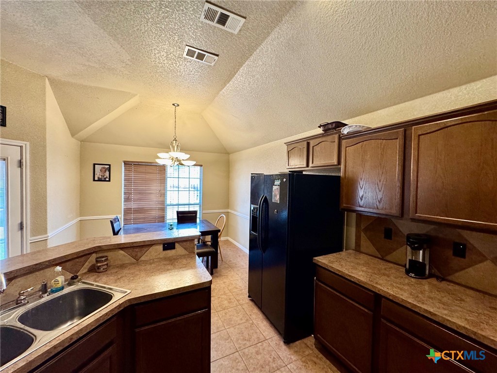 3404 Greenlawn Property Photo 8