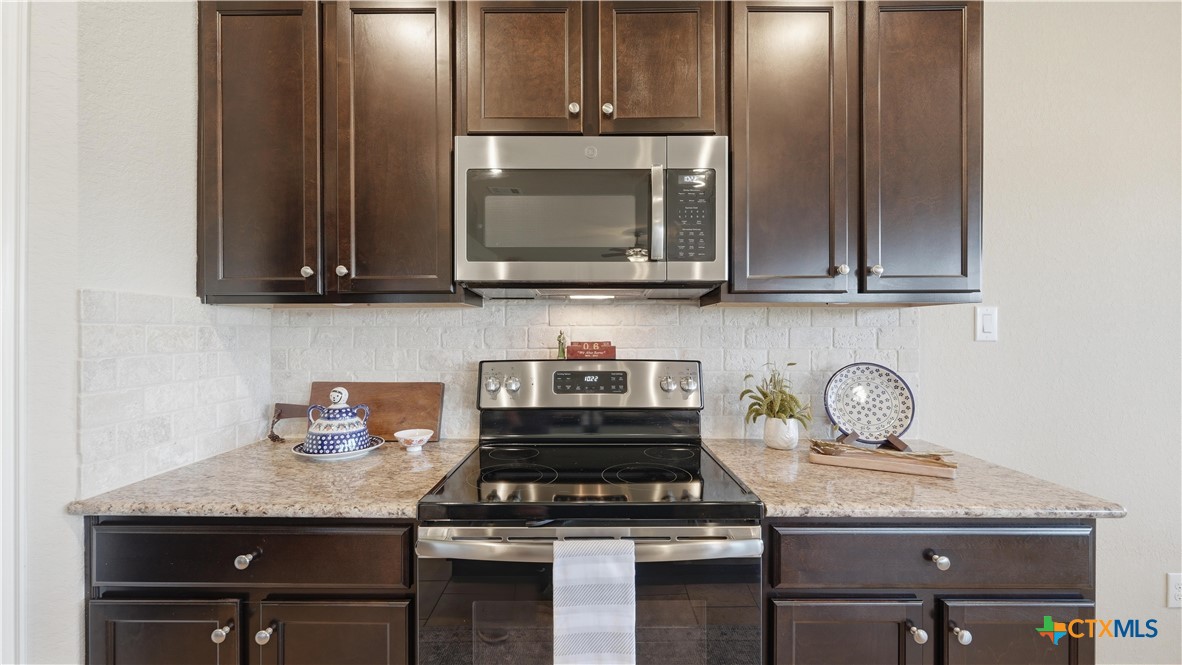 5626 Meadow Sky Property Photo 13