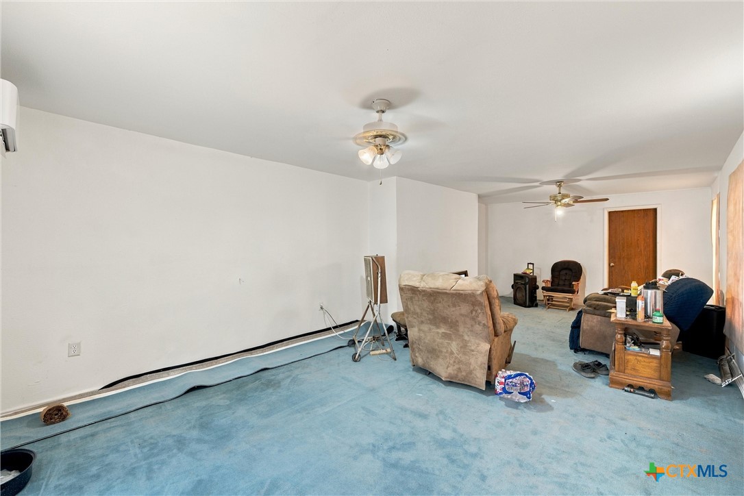 6781 Moffat Loop Property Photo 9
