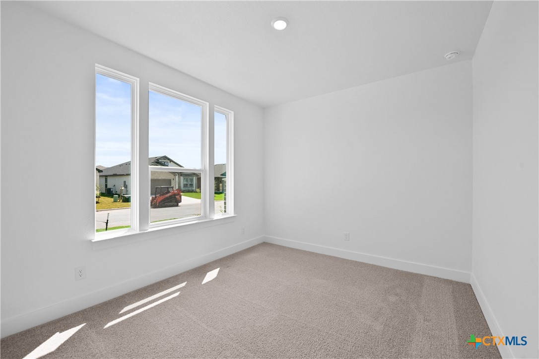 107 Grand Canyon Drive Property Photo 11