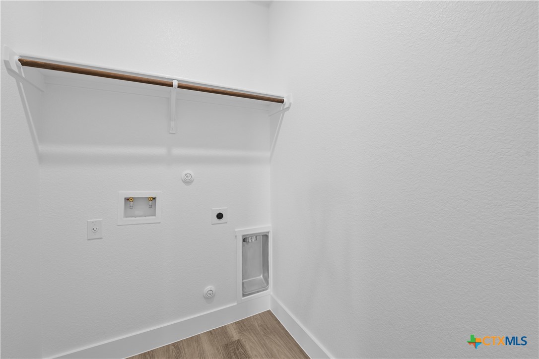 107 Grand Canyon Drive Property Photo 15