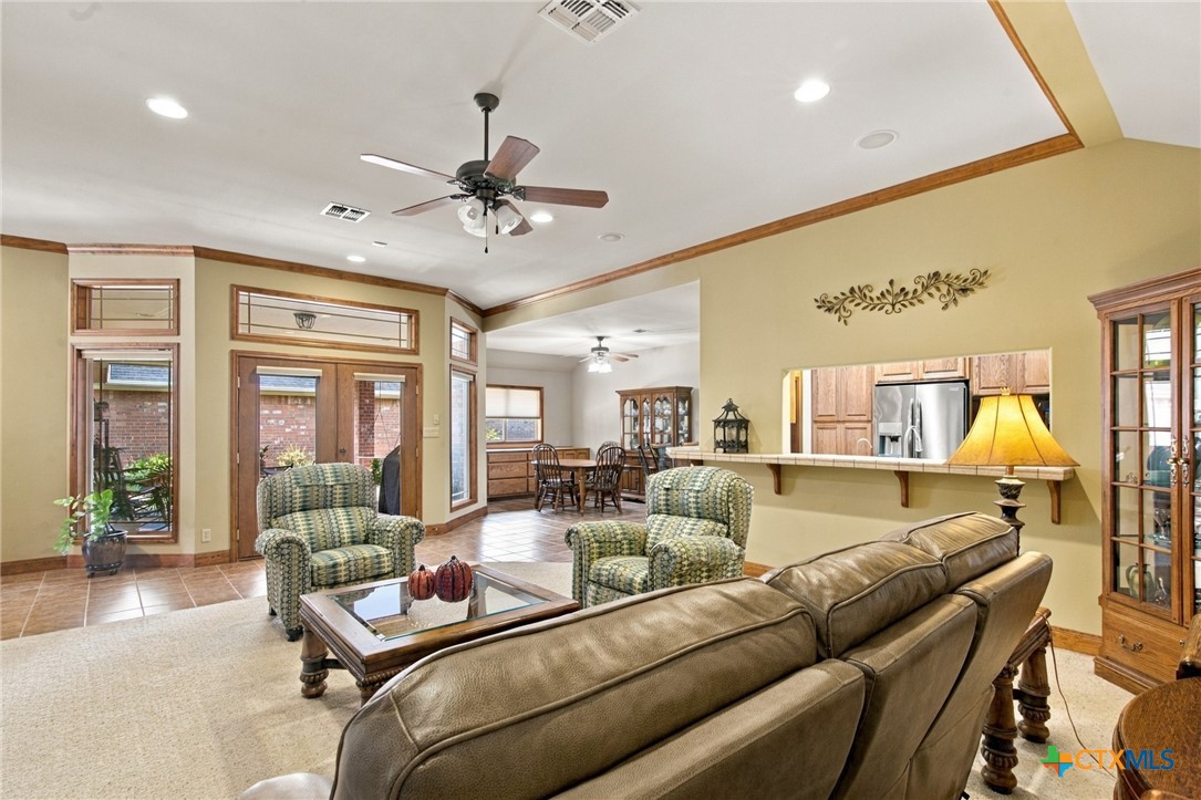 107 Zephyr Drive Property Photo 3