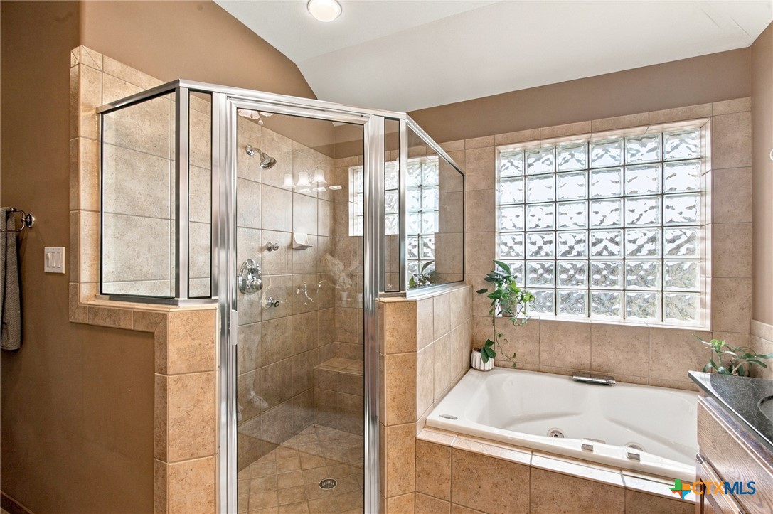 107 Zephyr Drive Property Photo 4