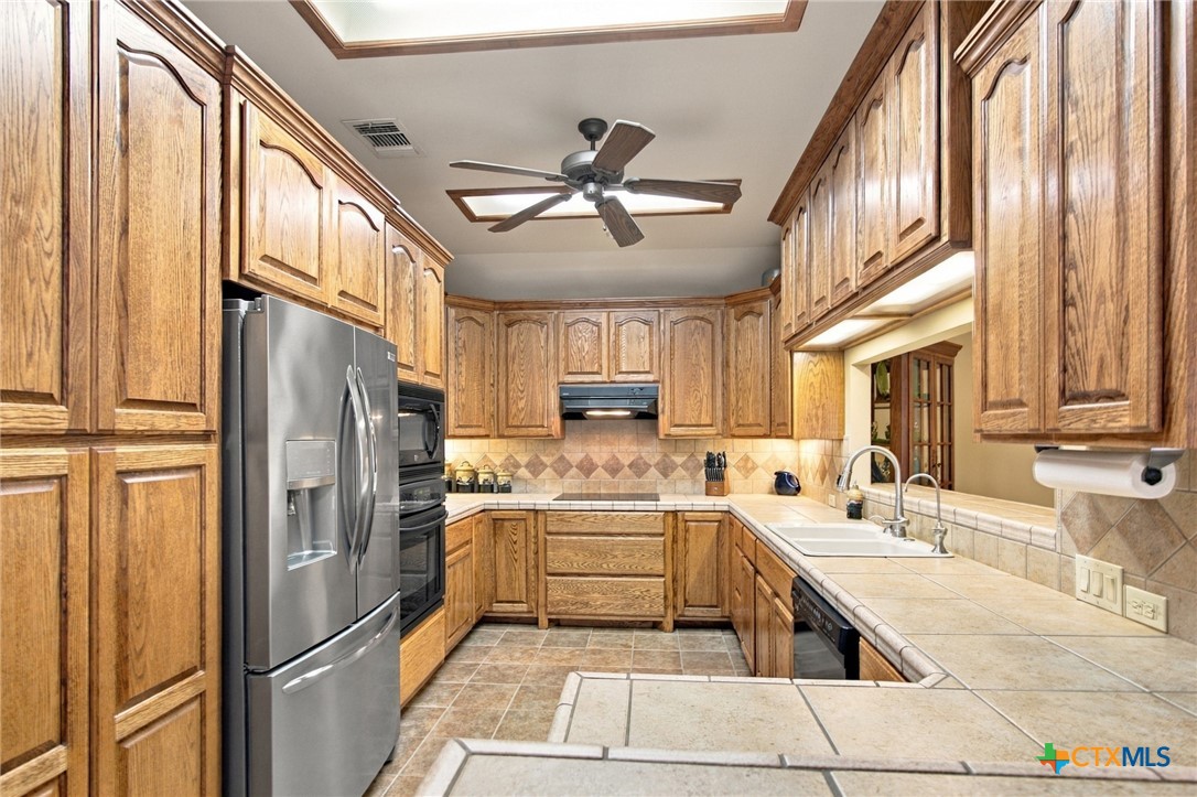 107 Zephyr Drive Property Photo 14