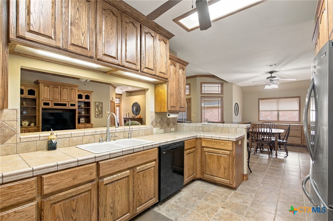 107 Zephyr Drive Property Photo 16