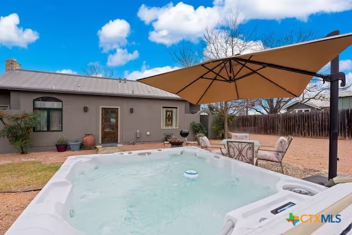 406 Cross Mountain Drive Property Photo 29