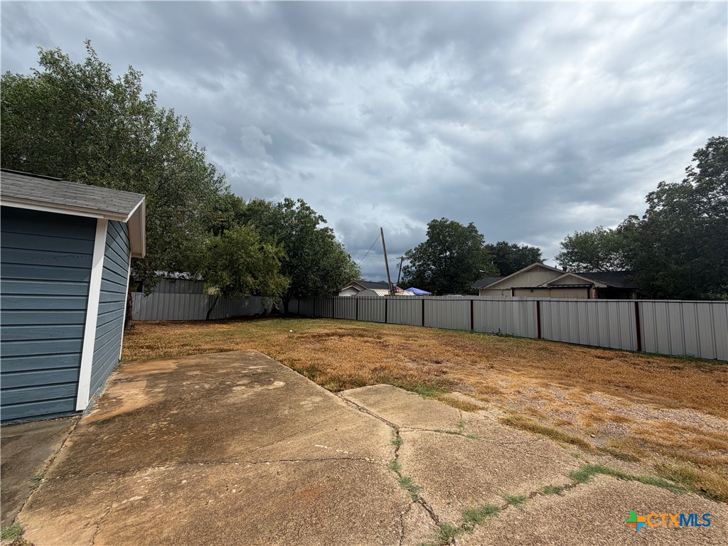 2201 E Colorado Street Property Photo 8