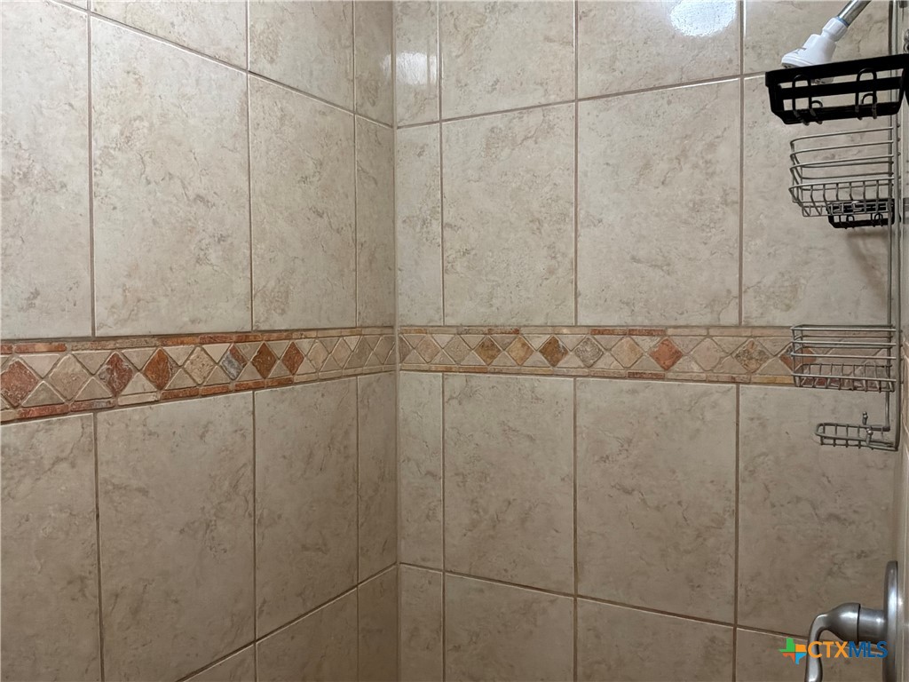 625570 Property Photo 6