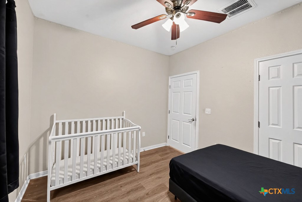 820 S Benavides Street Property Photo 27