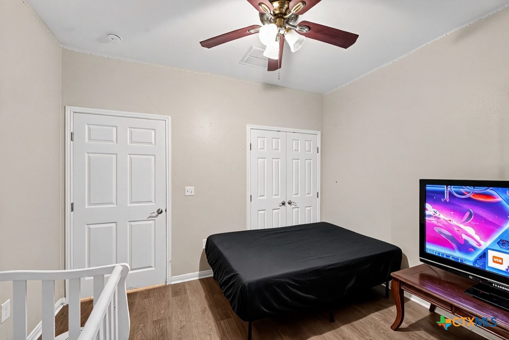 820 S Benavides Street Property Photo 30