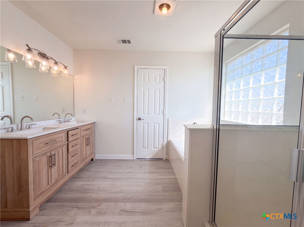 2408 Mikulec Drive Property Photo 9