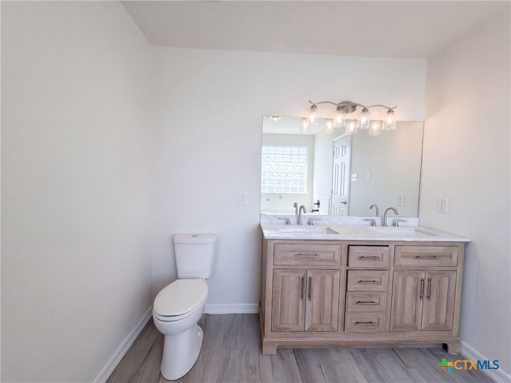 2408 Mikulec Drive Property Photo 10