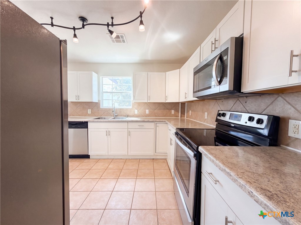 2408 Mikulec Drive Property Photo 24