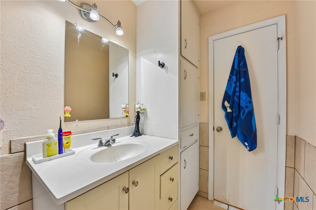 3213 Westrim Drive Property Photo 15