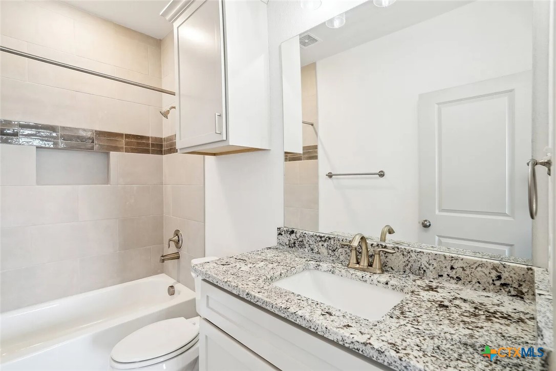 289 Stargrass D Property Photo 25