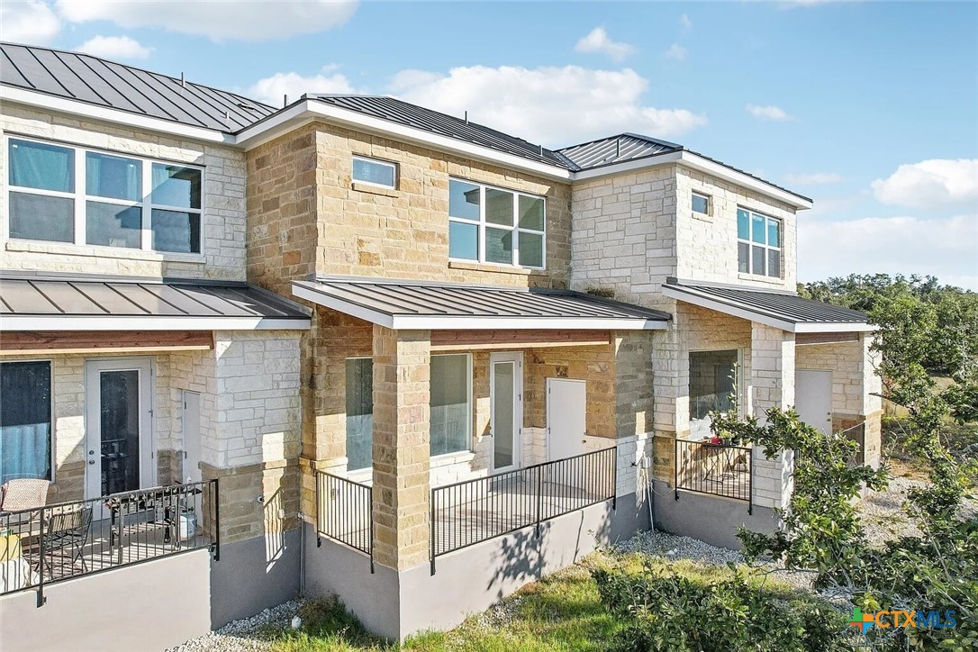 289 Stargrass D Property Photo 40