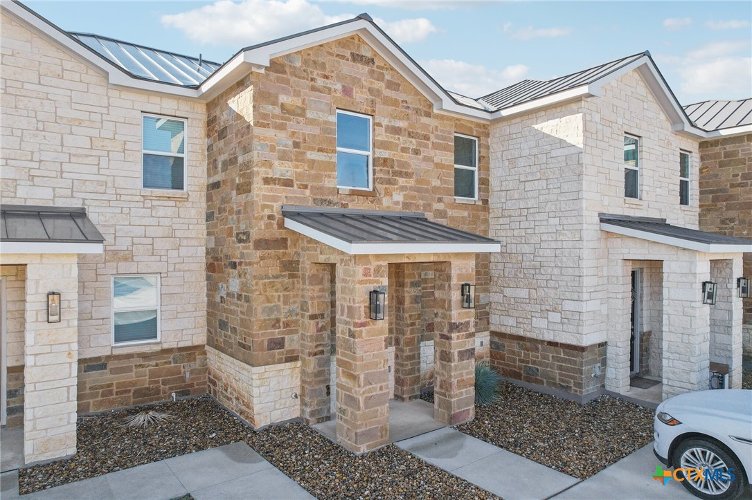 289 Stargrass B Property Photo 2