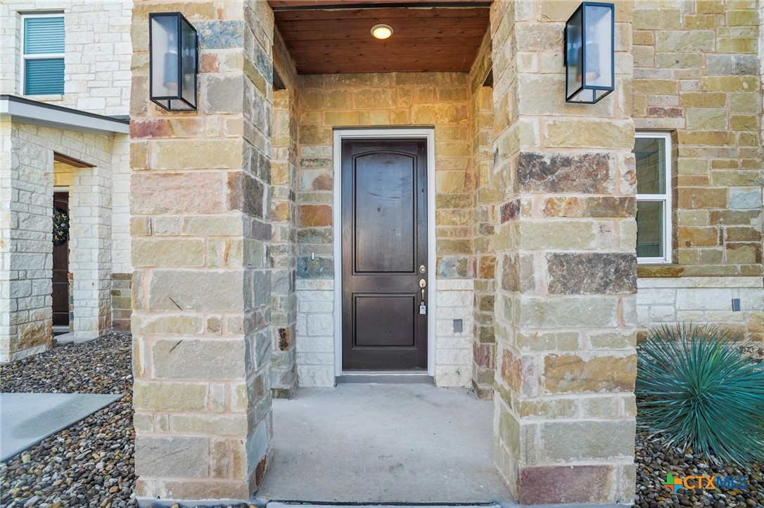 289 Stargrass B Property Photo 3