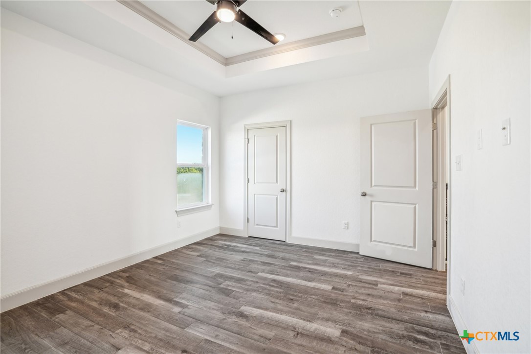 289 Stargrass B Property Photo 24