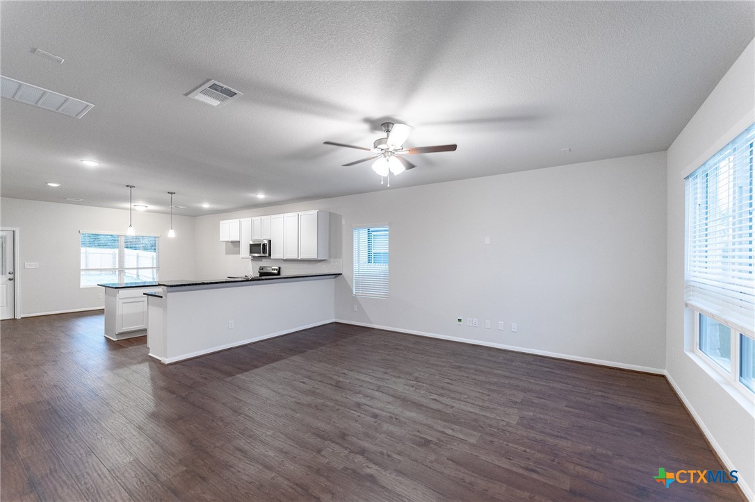 224 Villars Drive Property Photo 3