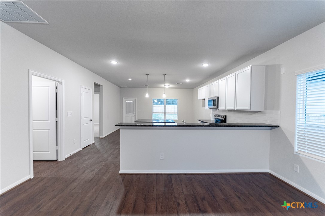 224 Villars Drive Property Photo 4