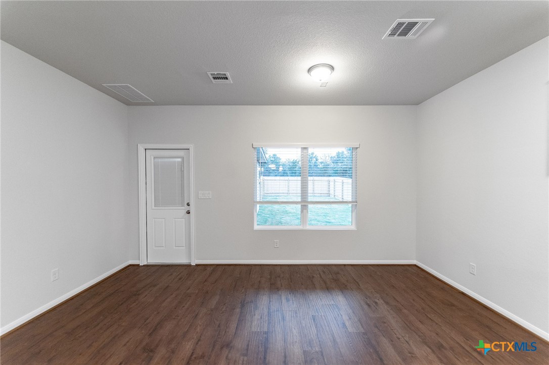 224 Villars Drive Property Photo 8