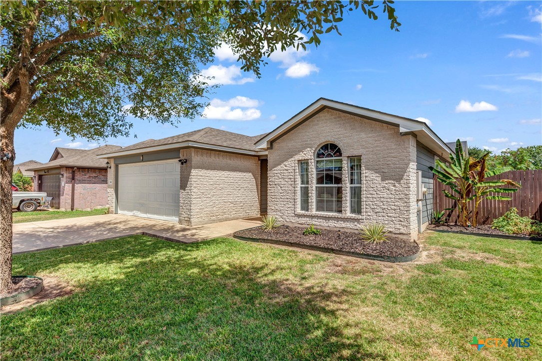 3004 Don Hill Ln Property Photo 2