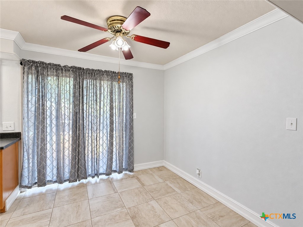 720 Whitewing Street Property Photo 8