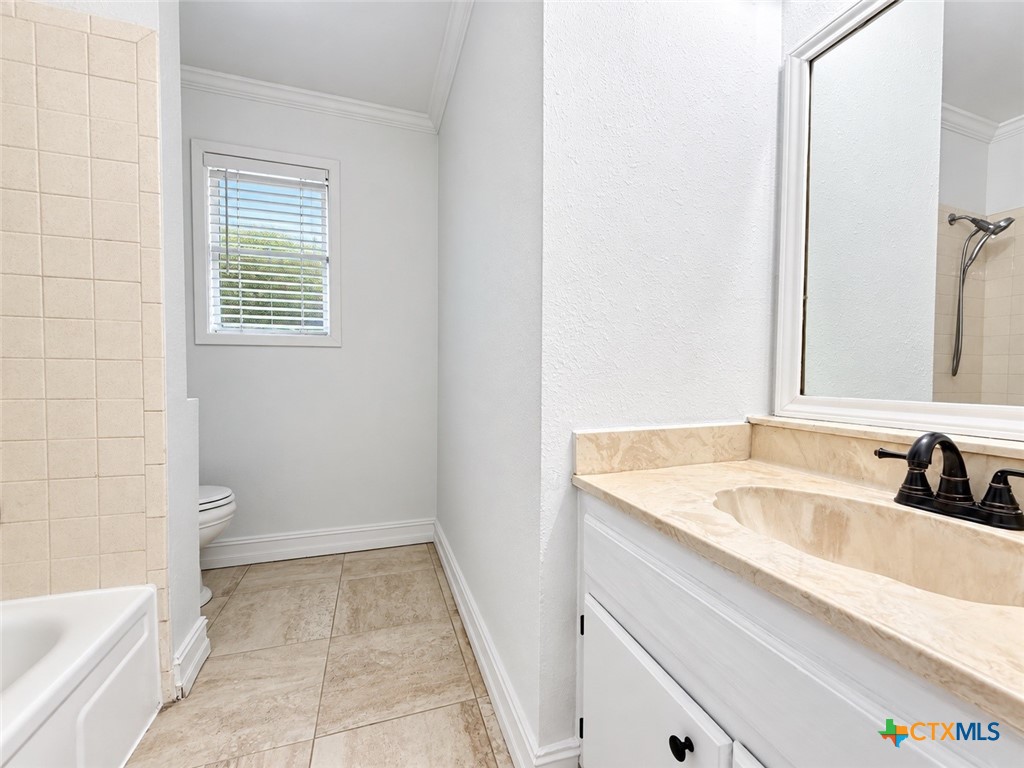 720 Whitewing Street Property Photo 13