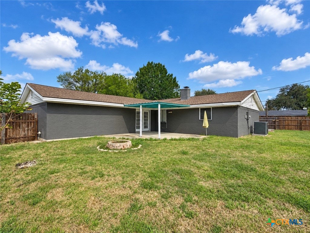 720 Whitewing Street Property Photo 18