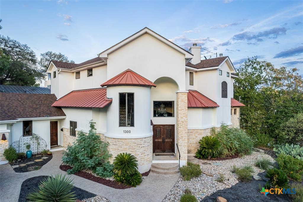 1300 Bluff Street Property Photo 1