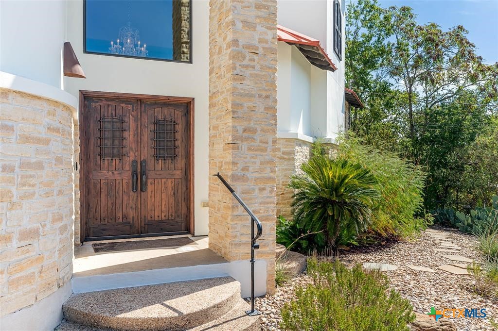 1300 Bluff Street Property Photo 5