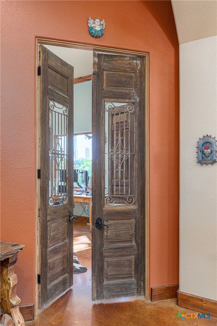 1300 Bluff Street Property Photo 15