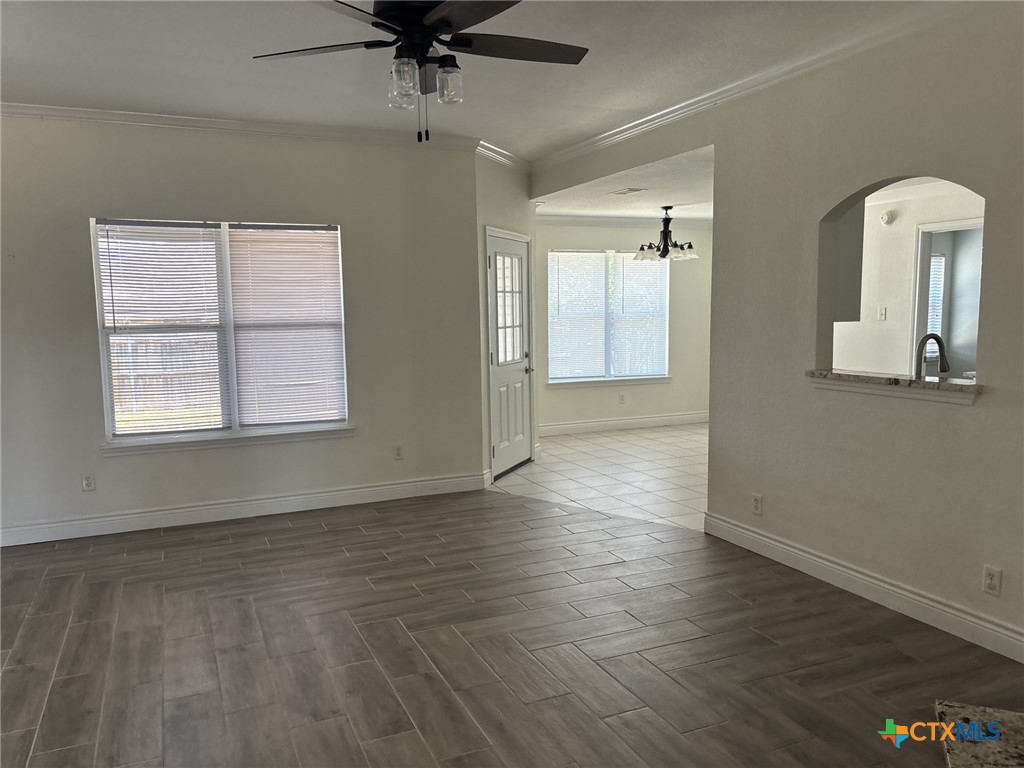 2512 Jake Drive Property Photo 2