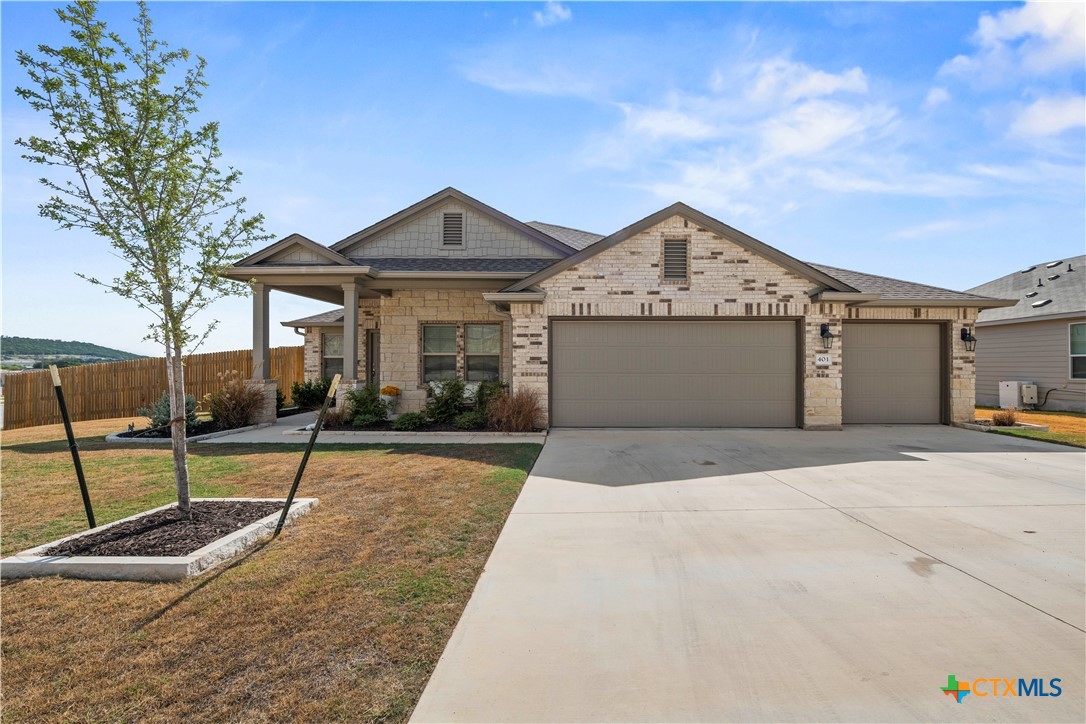401 Bobby Lou Lane Property Photo 1