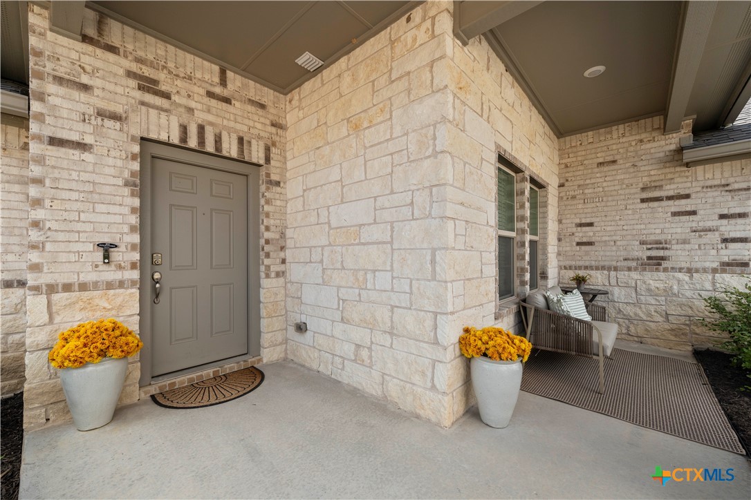 401 Bobby Lou Lane Property Photo 3