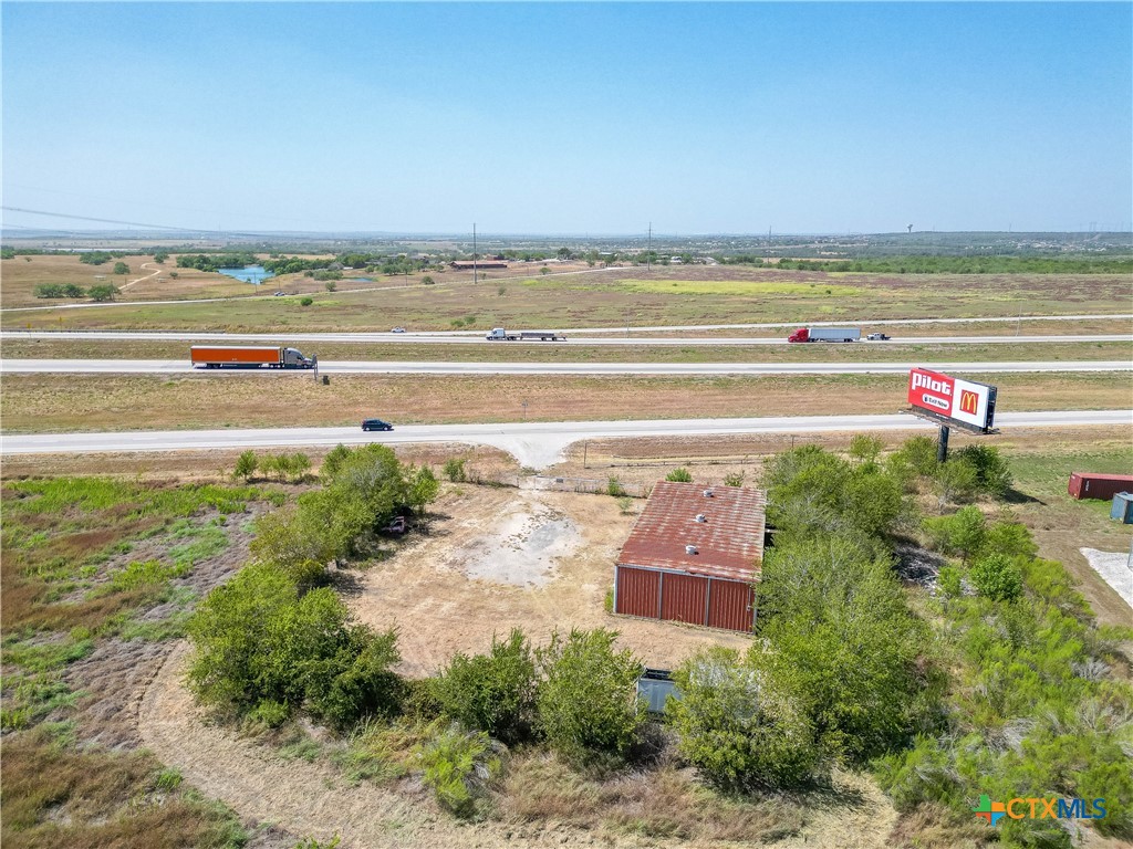 8956 N Us Highway 183 Property Photo 8