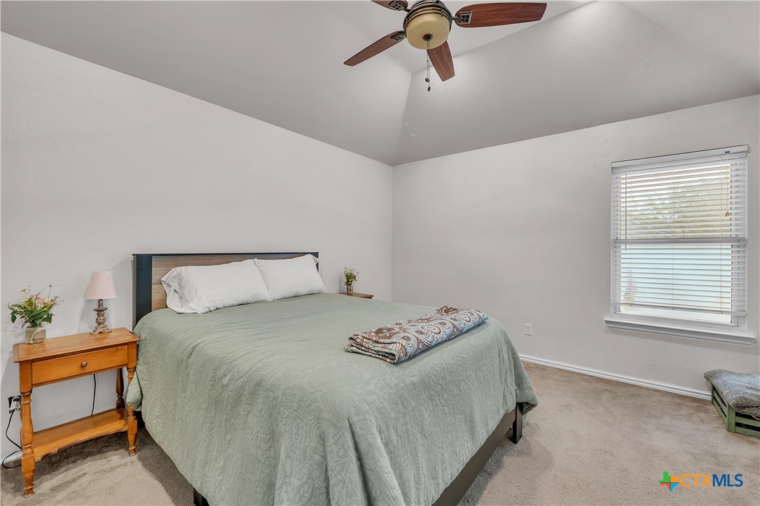 1417 Ridgeway Drive Property Photo 3