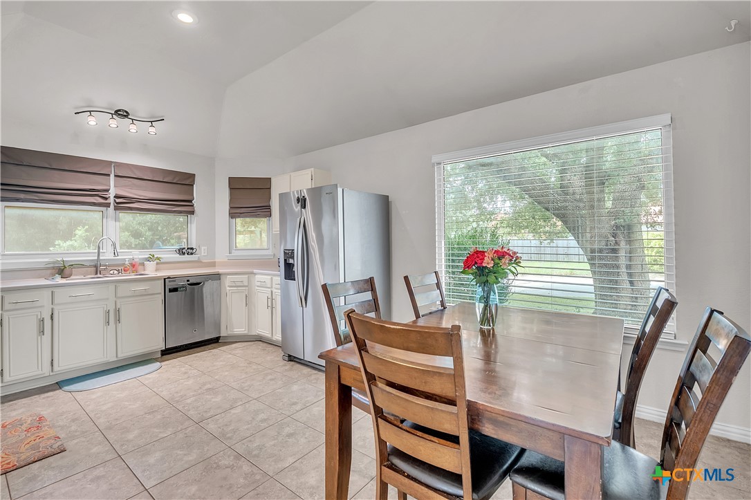 1417 Ridgeway Drive Property Photo 11