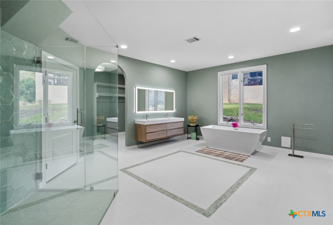 2305 Barton Creek Boulevard 36 Property Photo 6