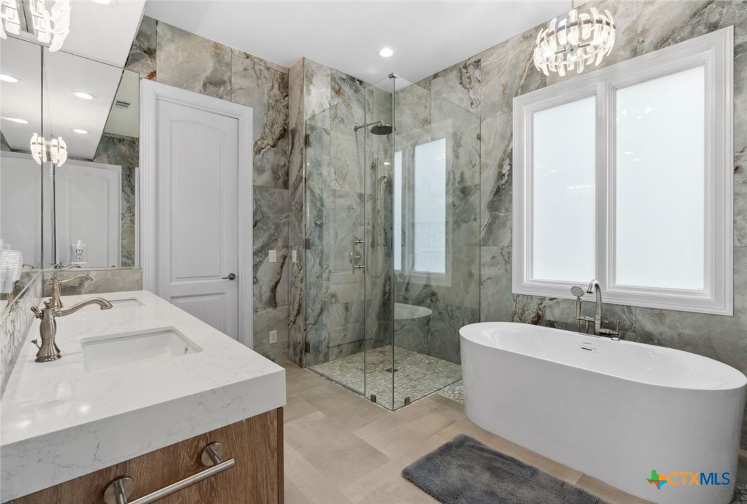 2305 Barton Creek Boulevard 36 Property Photo 12