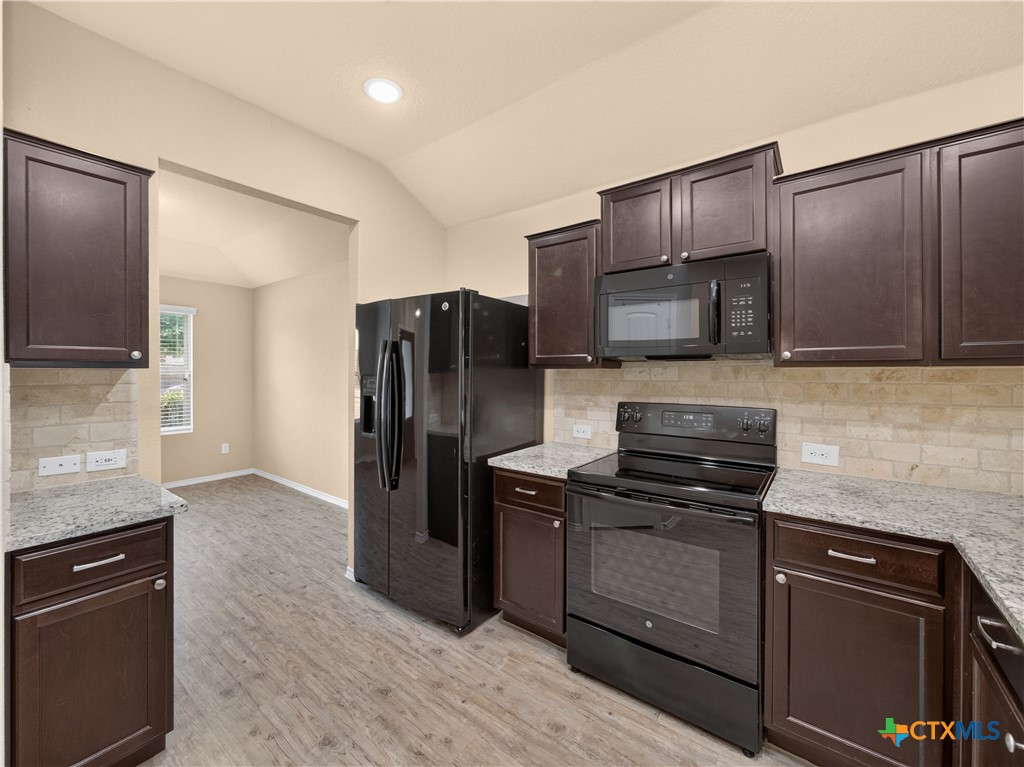 2941 Field View Property Photo 11