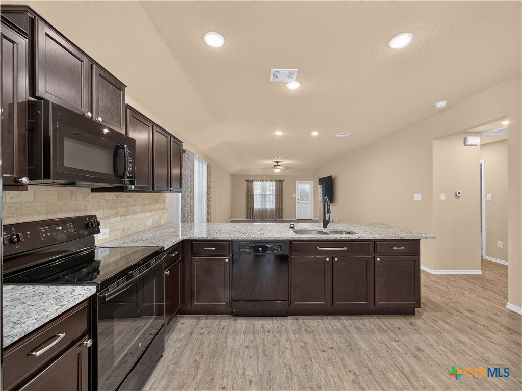2941 Field View Property Photo 12