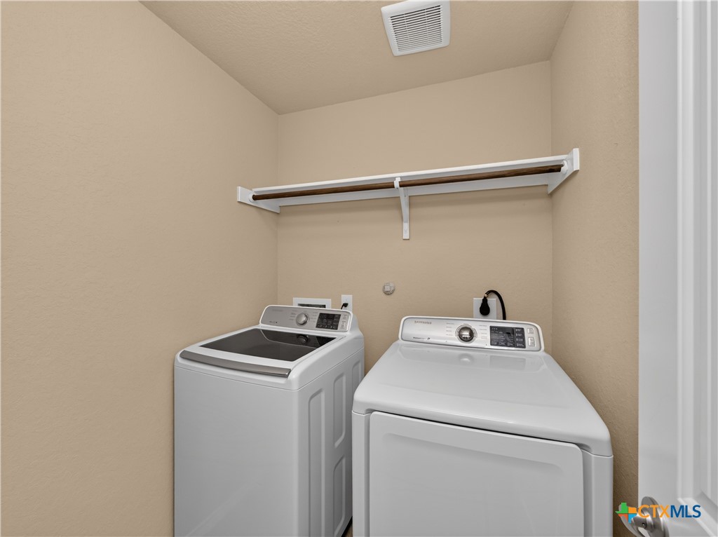 2941 Field View Property Photo 25